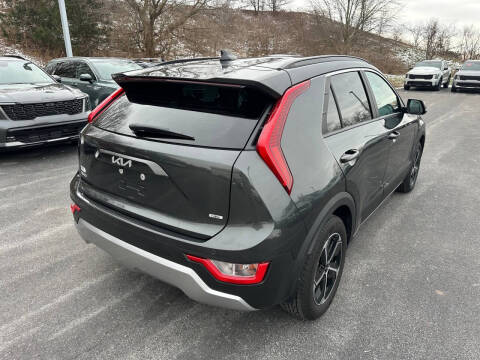 2025 Kia Niro EX
