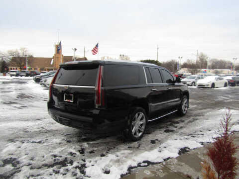2018 Cadillac Escalade ESV Luxury