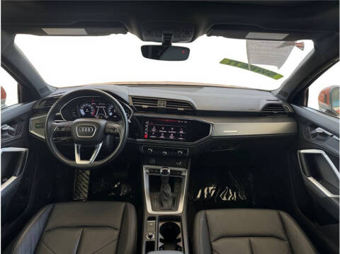 2023 Audi Q3 quattro S line Premium 45 TFSI