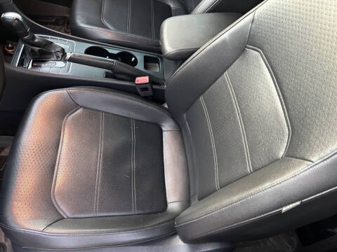 2014 Volkswagen Passat 1.8T Wolfsburg Edition PZEV