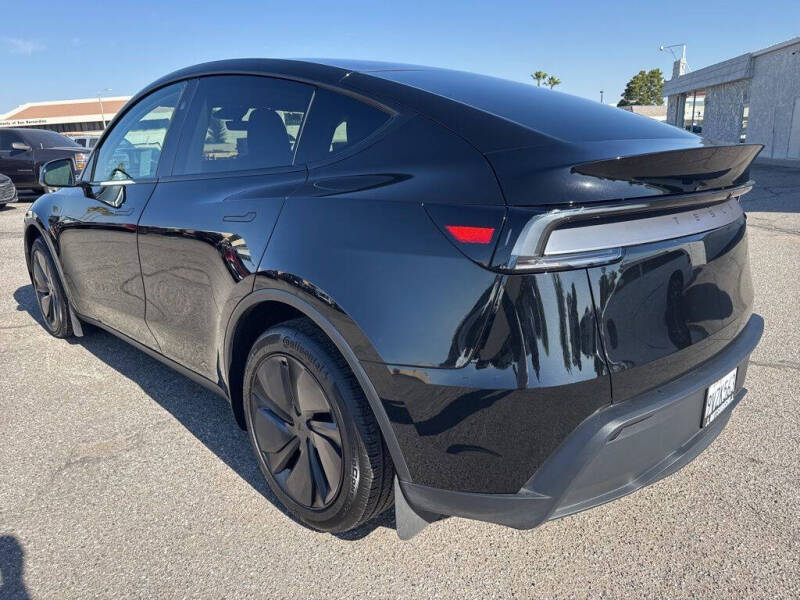 2026 Tesla Model Y Premium