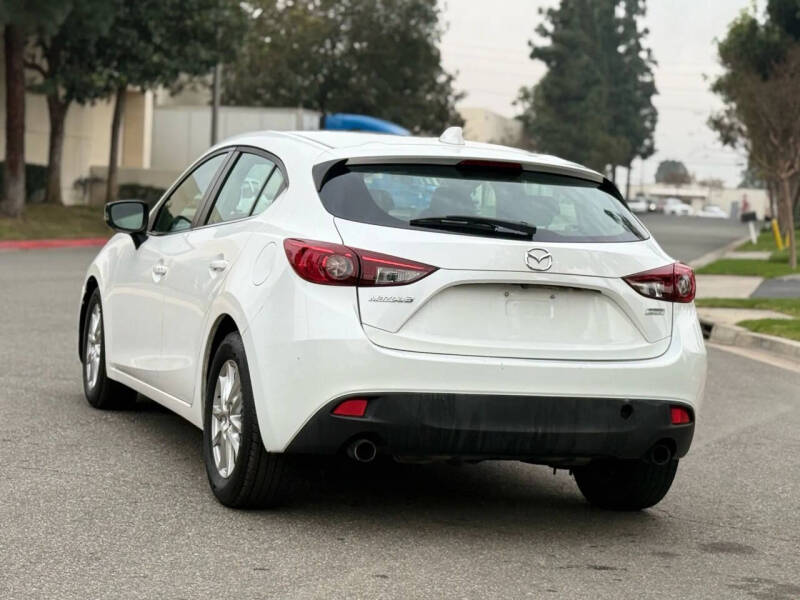 2015 Mazda MAZDA3 i Touring