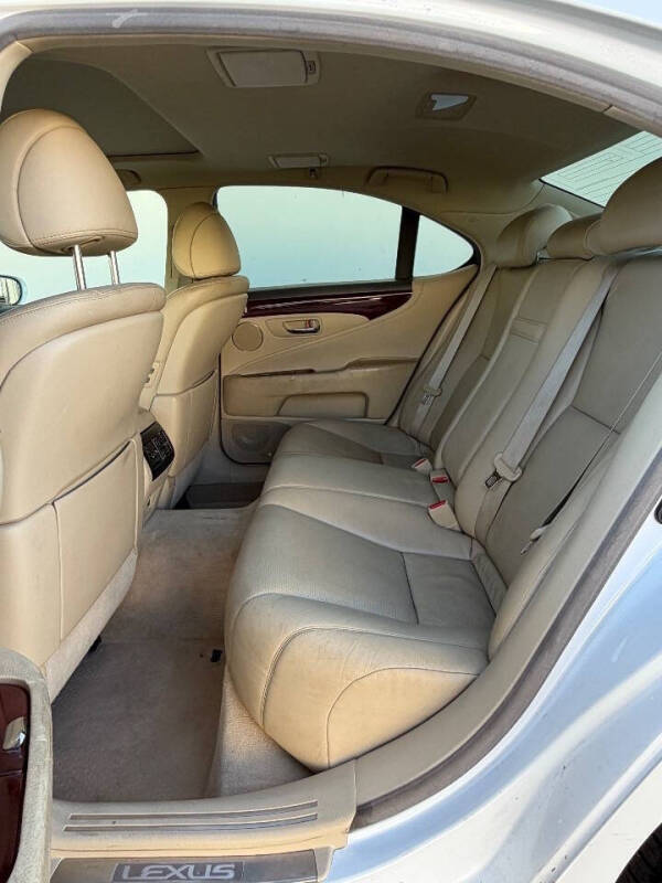 2007 Lexus LS 460