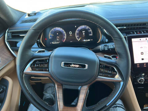 2025 Jeep Grand Cherokee Summit Reserve