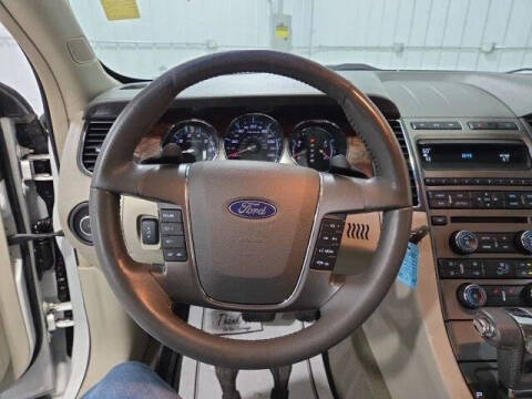 2011 Ford Taurus SEL