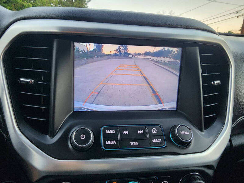 2017 GMC Acadia SLT-1