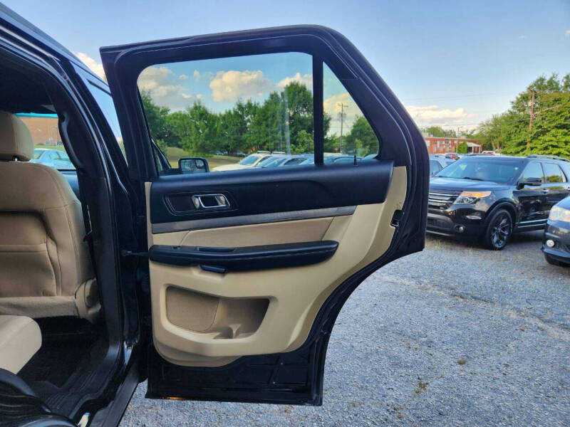 2016 Ford Explorer