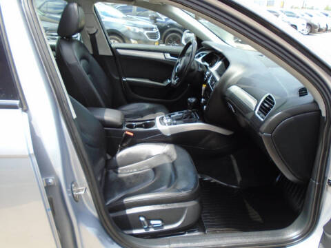 2016 Audi A4 2.0T quattro Premium