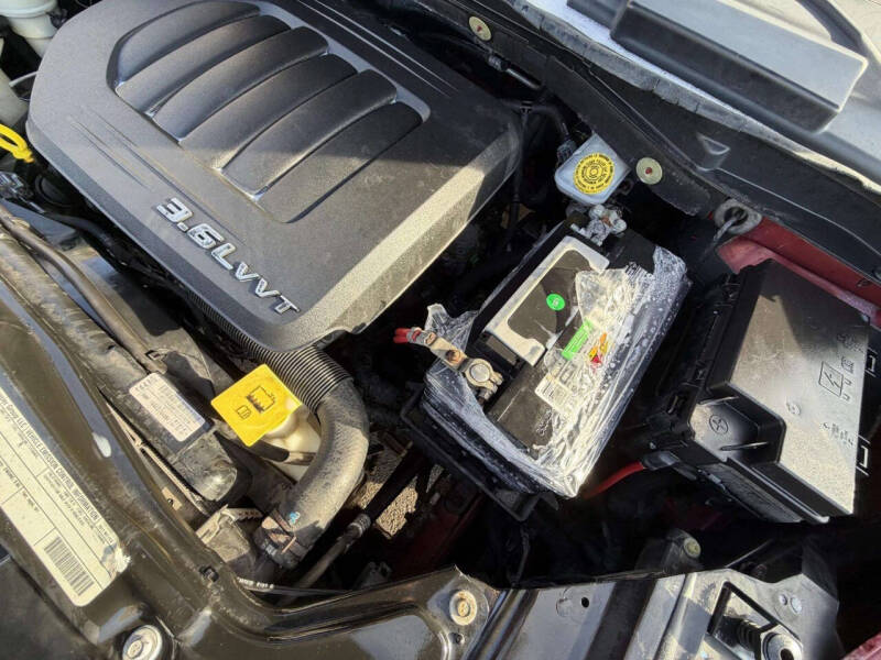 2011 Dodge Grand Caravan Crew