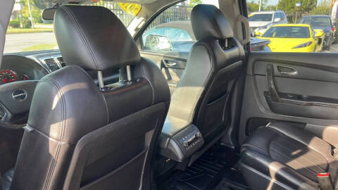 2011 GMC Acadia Denali