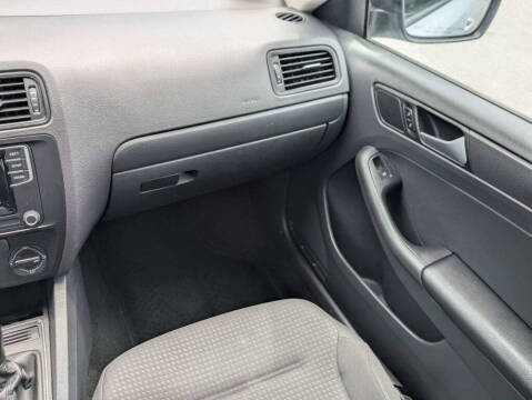 2016 Volkswagen Jetta