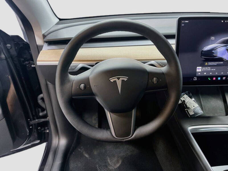2025 Tesla Model Y Long Range