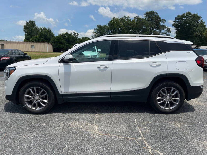 2022 GMC Terrain SLT