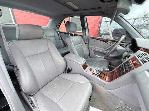 2000 Mercedes-Benz E-Class E 320
