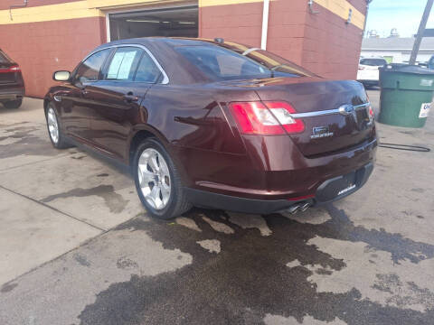 2010 Ford Taurus SEL