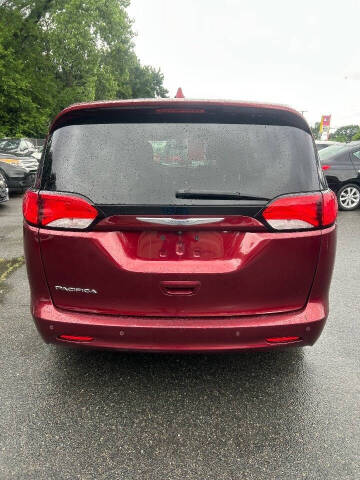 2017 Chrysler Pacifica Touring