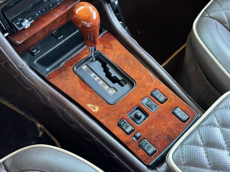 1987 Mercedes-Benz 560-Class 560 SEC