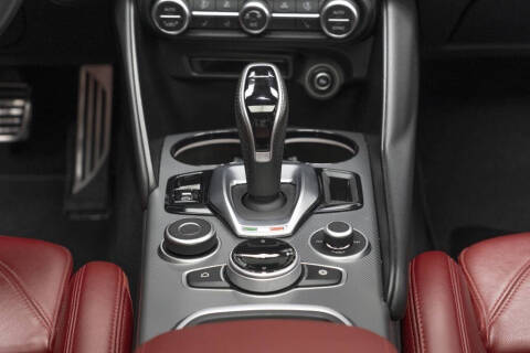 2022 Alfa Romeo Giulia Veloce