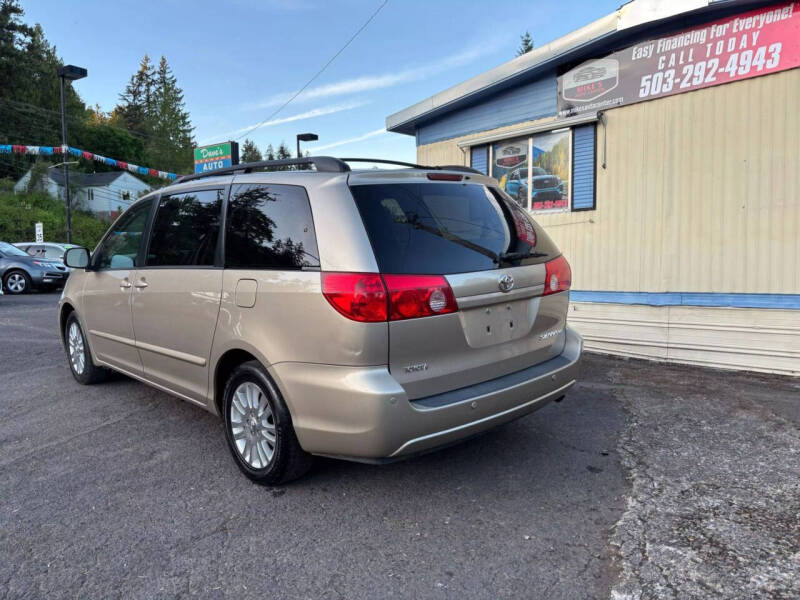 2008 Toyota Sienna