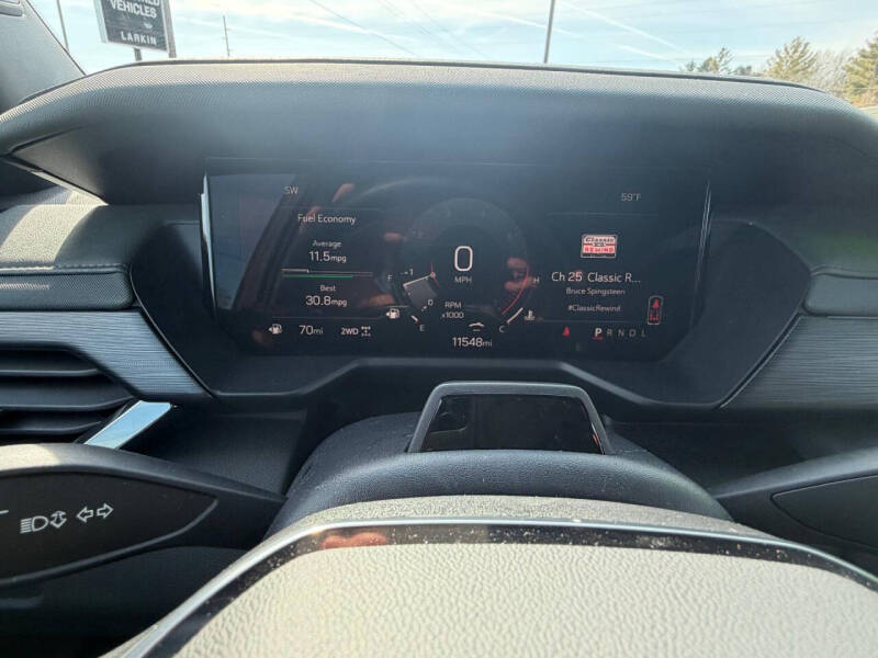 2024 GMC Acadia AT4