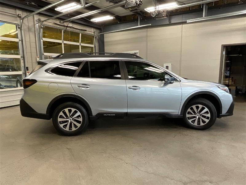 2022 Subaru Outback Premium