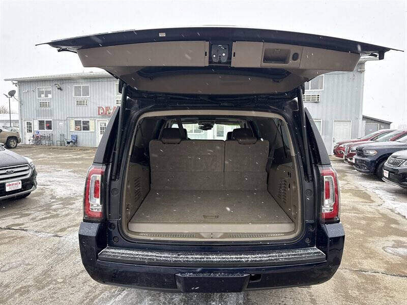 2017 GMC Yukon XL SLT