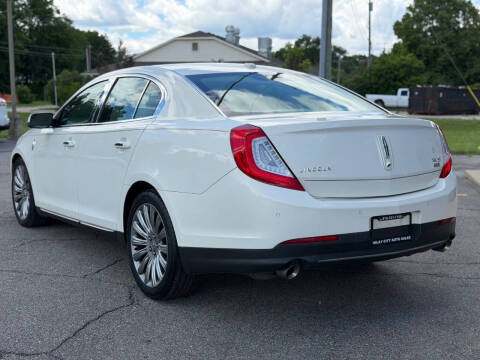 2013 Lincoln MKS
