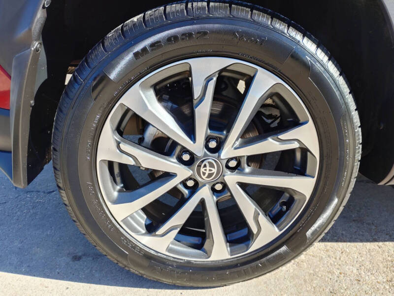 2022 Toyota Corolla Cross XLE