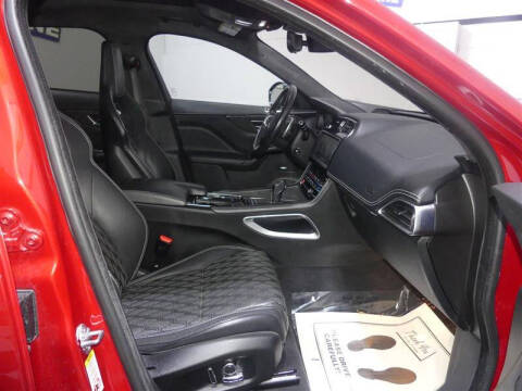 2019 Jaguar F-PACE SVR