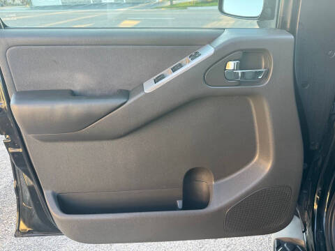 2011 Nissan Pathfinder SV