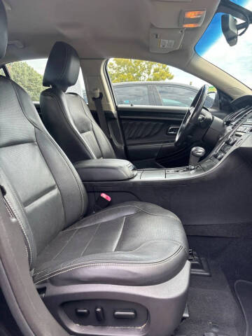 2011 Ford Taurus Limited