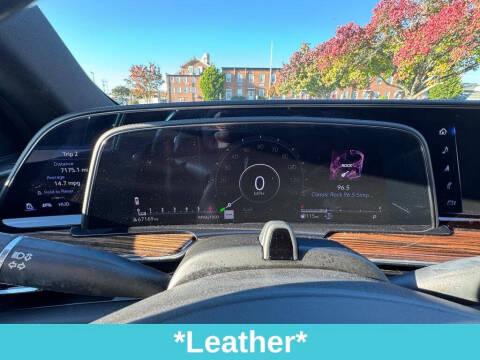 2022 Cadillac Escalade ESV Premium Luxury