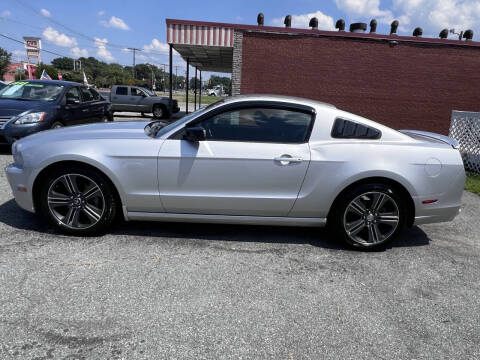 2013 Ford Mustang V6