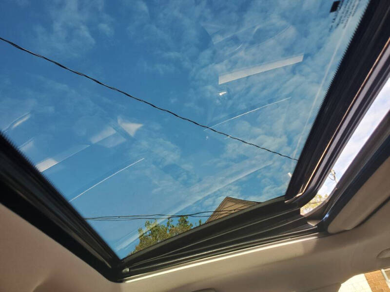 2011 Infiniti G25 Sedan x