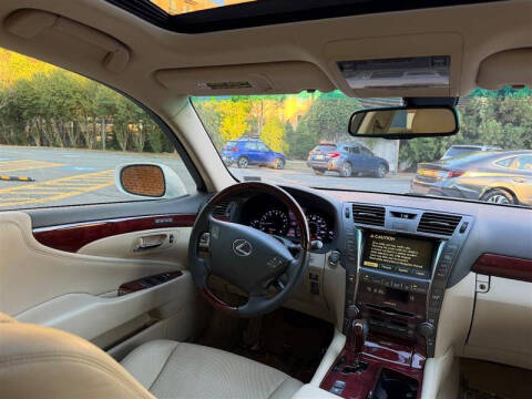 2007 Lexus LS 460
