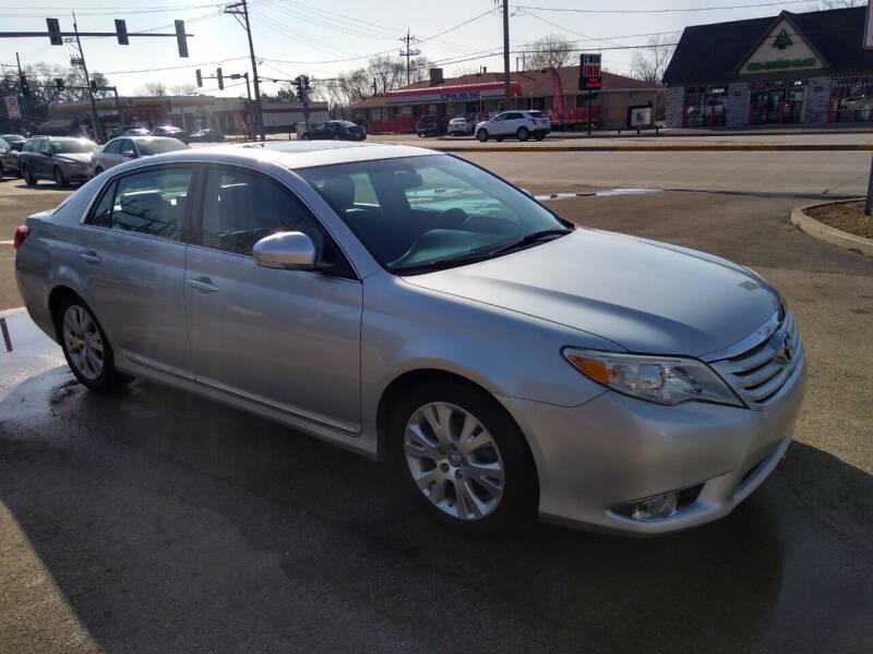 2012 Toyota Avalon for sale at GLOBAL AUTOMOTIVE in Grayslake IL