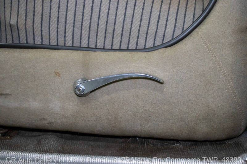 1951 Packard 200 Deluxe