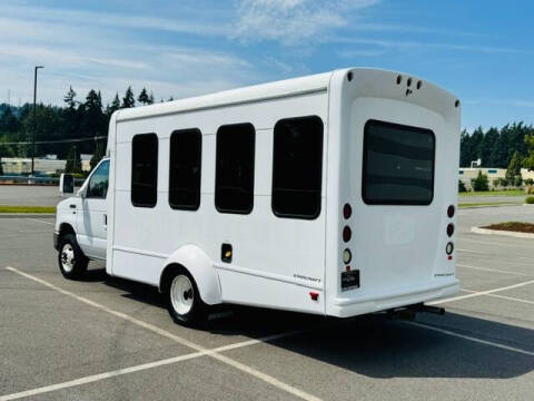 2013 Ford E-Series E-350 SD