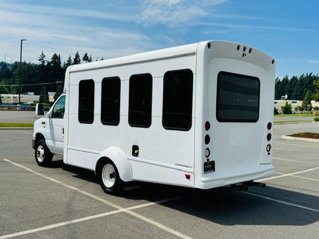 2013 Ford E-Series E-350 SD