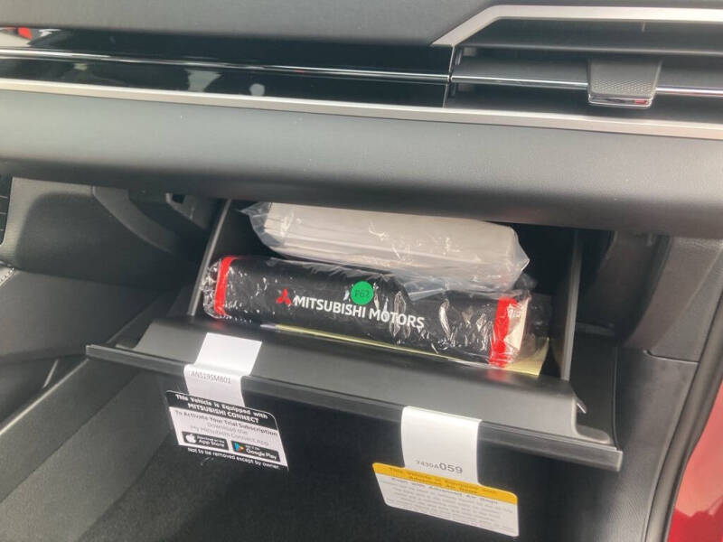 2025 Mitsubishi Outlander PHEV SEL