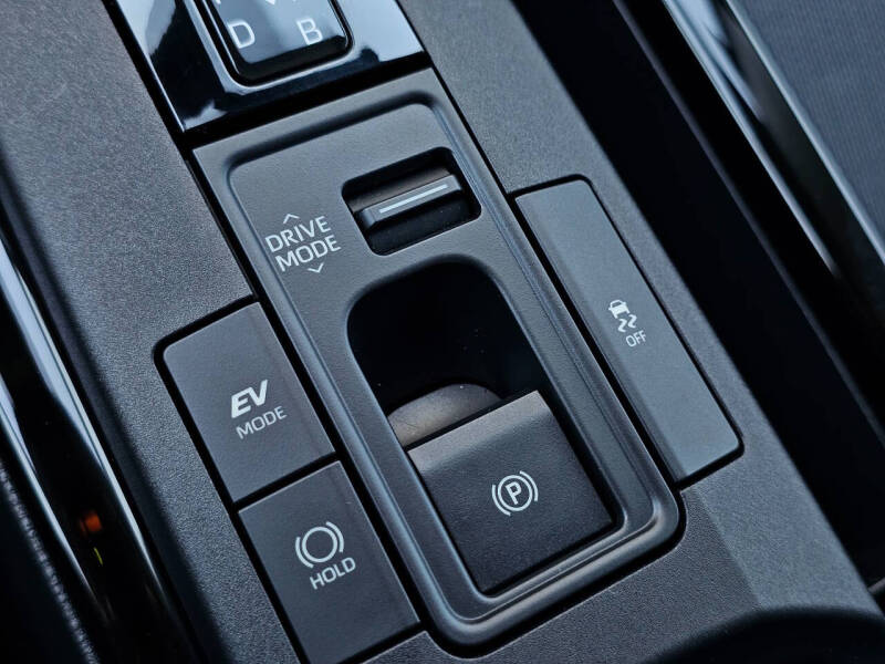 2023 Toyota Prius LE