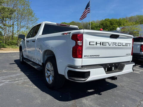 2023 Chevrolet Silverado 1500 Custom