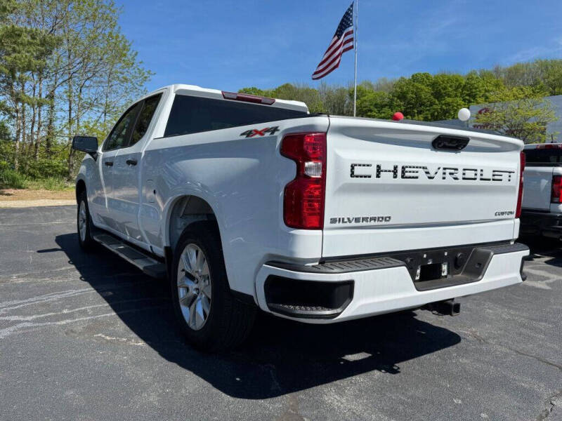 2023 Chevrolet Silverado 1500 Custom