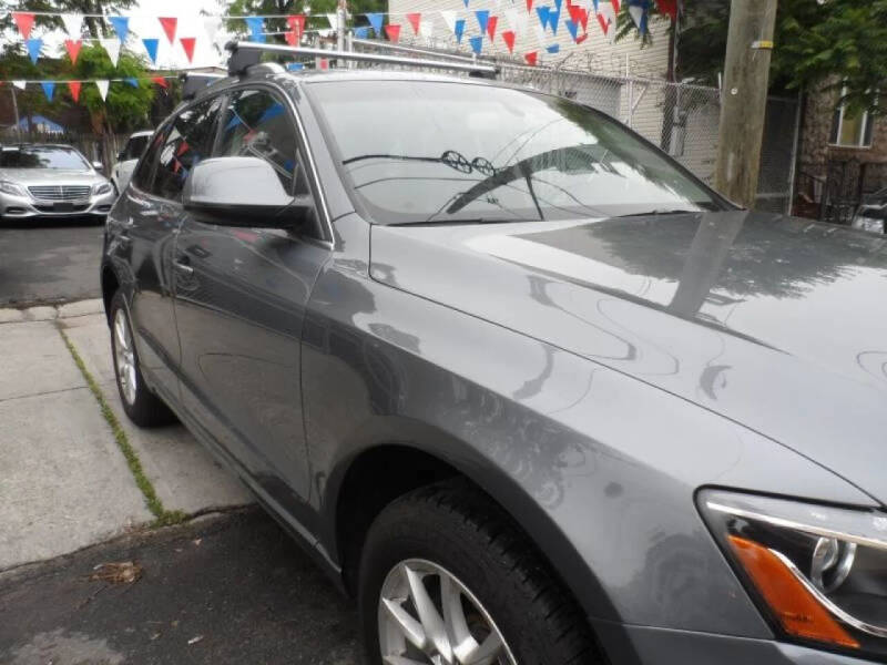2012 Audi Q5 2.0T quattro Premium Plus