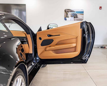 2026 Aston Martin Vantage