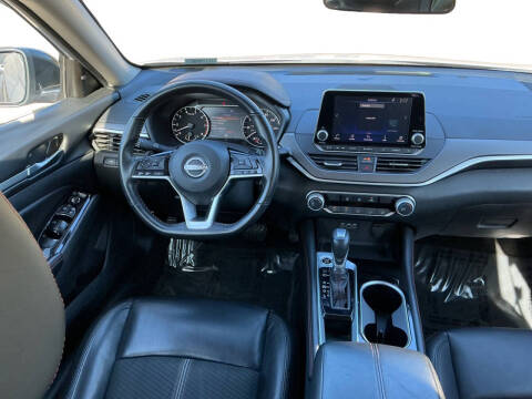 2025 Nissan Altima 2.5 SR