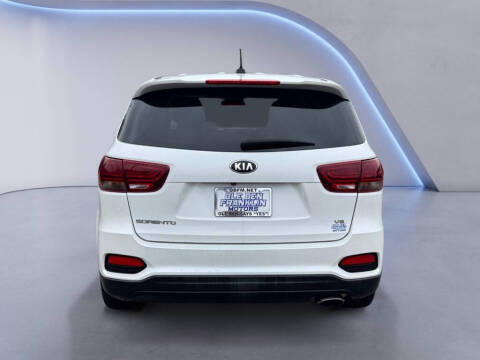 2020 Kia Sorento LX V6