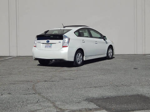 2010 Toyota Prius III