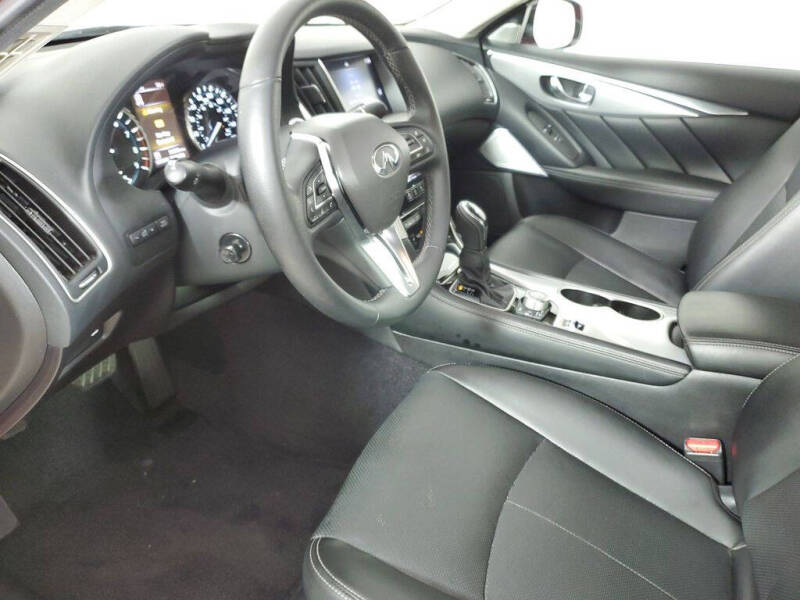 2023 Infiniti Q50 Luxe