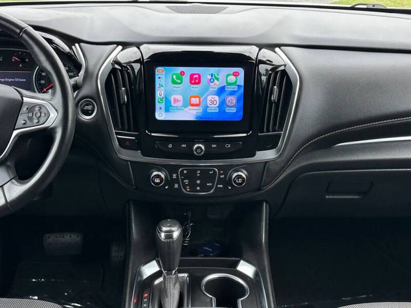 2020 Chevrolet Traverse LT Cloth